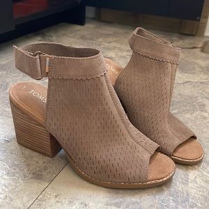 TOMS heels